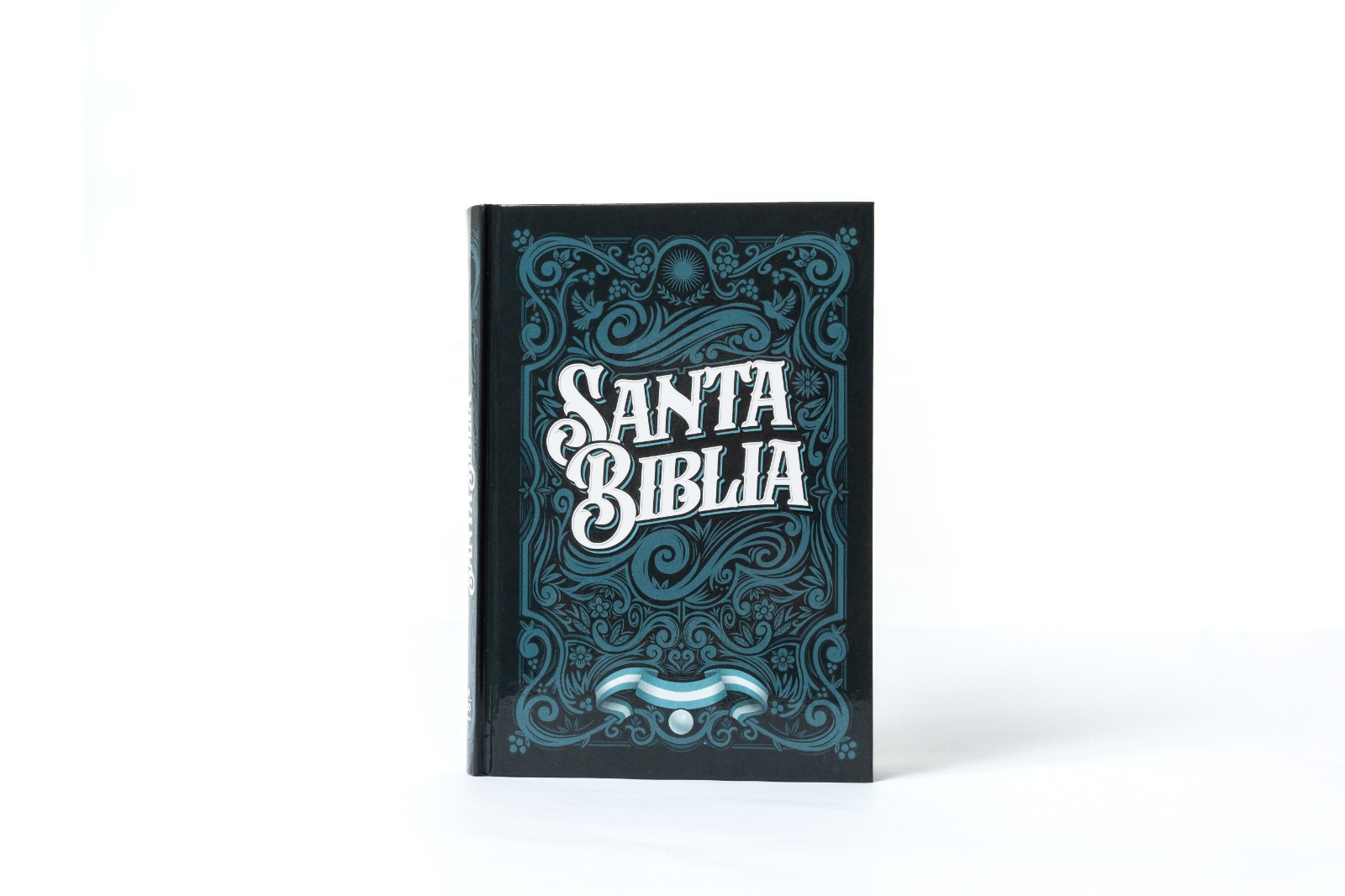 Biblia de tapa dura con diseño de fileteado argentino